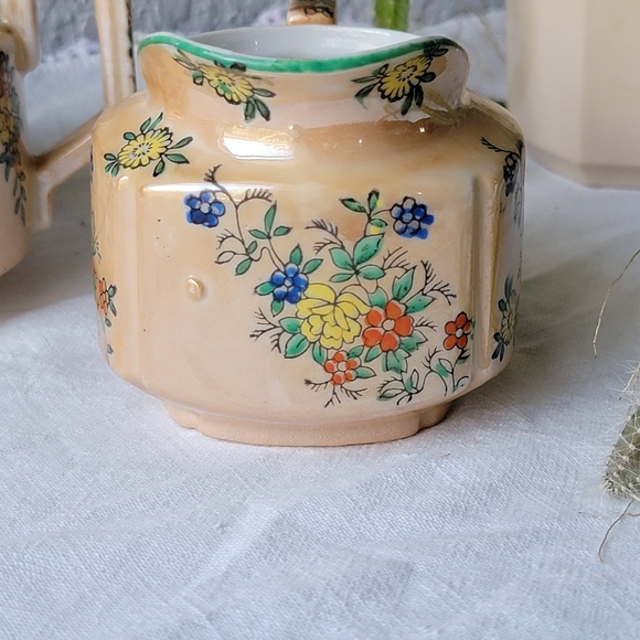 Vintage Trico lusterware creamer and sugar set hand painted Japan - Picture 3 of 8